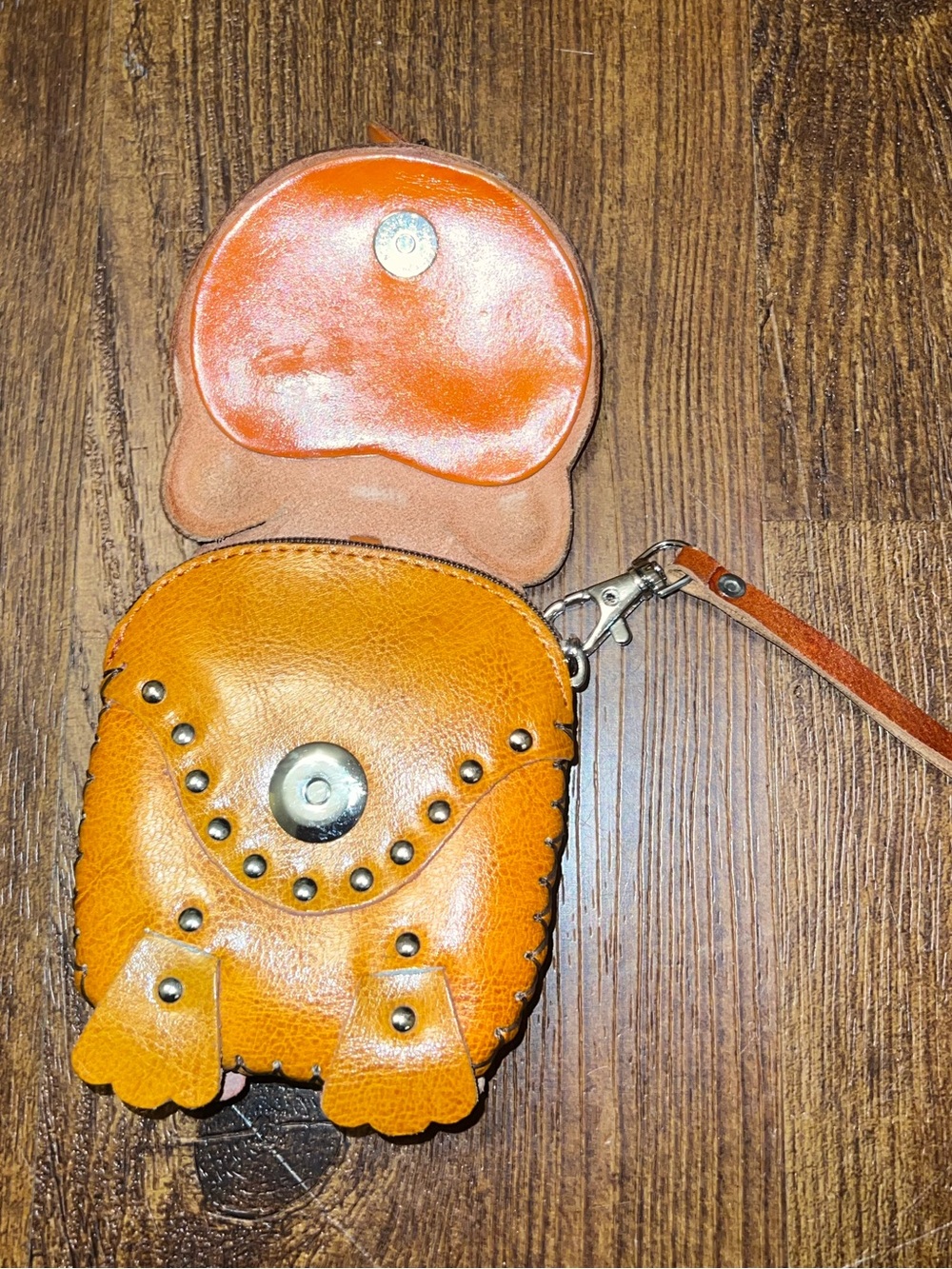 Las Vegas Orange Cat Leather Playful Wristlet Keychain Coin Purse - Picture 4 of 5